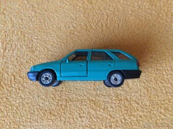 Model Škoda Felicia combi 1:43 - 3