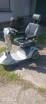 Elektrický invalidní vozík - 3