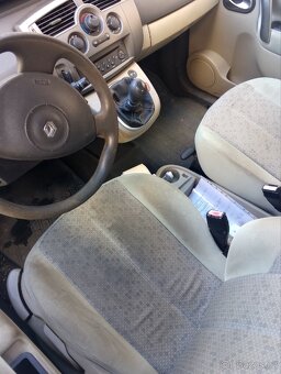 Renault Megane Scenic 1.9 dci 85 kw - 3