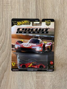 HotWheels Premium Circuit Legends - 3
