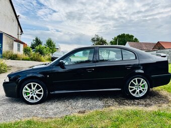 Škoda Octavia RS 1.8t 132kw originál Top Stav - 3