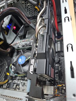 GPU Grafická karta ASUS HD7870 - 3