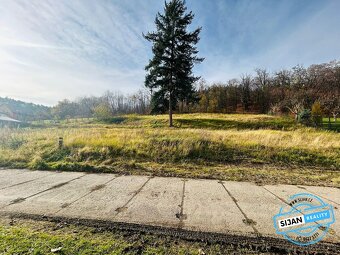 Prodej stavebního pozemku 1 306 m², Krnov, ev.č. 00631 - 3