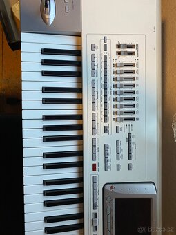 Prodám nebo vyměním Korg pa2x pro 76 Klaves - 3