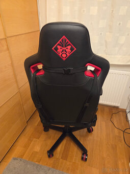 Herní PC křeslo/židle OMEN by HP Citadel Gaming Chair - 3