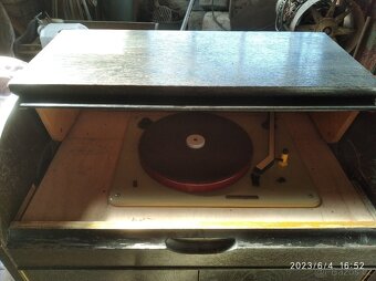 Televize a gramofon - 3