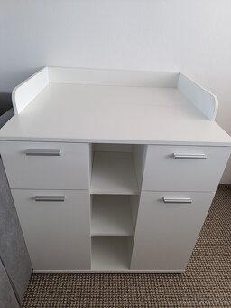 Přebalovací pult s komodou - 3