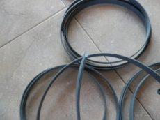 Vodicí pás hydraulického válce - 3