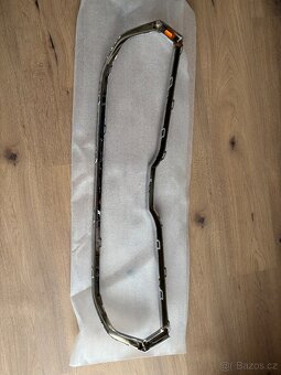 Škoda Kamiq rámeček přední masky - 3