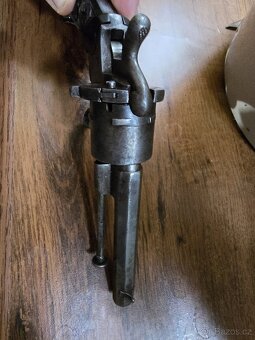 KRASNY STARY HISTORICKÝ REVOLVER 7MM - 3
