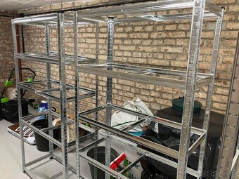 Nové hliníkové regály. - 3