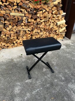 Yamaha Piaggero piano - 3