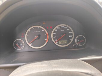 Honda CRv 2,0 benzín - 3
