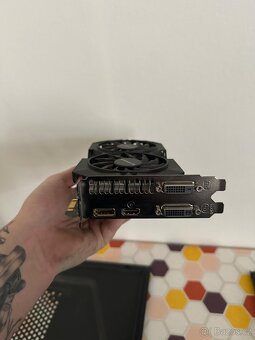 NVIDIA GeForce GTX 950 2GB - 3