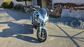 Yamaha FZS 600 - 3