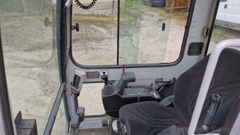 Takeuchi tb 016 - 3