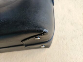 Černá kabelka crossbody Zara basic minimalistická - 3