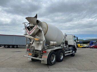 VOLVO FM11 410 domiešavač 6X6 2011 VIN 703 - 3