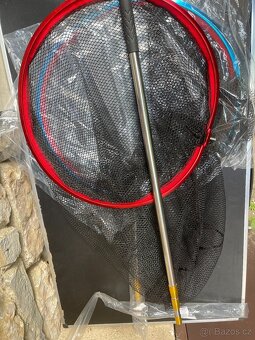Teleskopický podběrák střědně velký. Síť pogumovaná, hluboká - 3