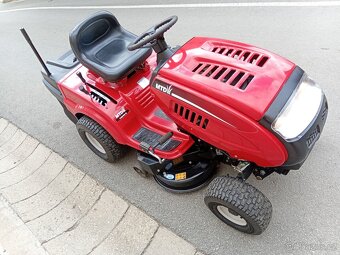 Prodám zahradní traktor MTD 160/92H  16Hp Hydro - 3