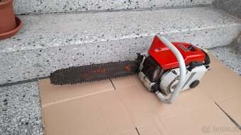 Historická motorová pila Stihl 030 AV - 3