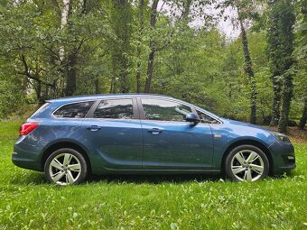 Opel Astra 1,4T Sports Tourer, PRVNÍ MAJITEL, najeto 114 tis - 3