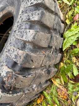 10,50-16 pneu na vlek - 3