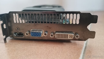 Super cena - ASUS GTS 450 - 3