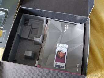 Krabice Nokia N95 pro sběratele - 3