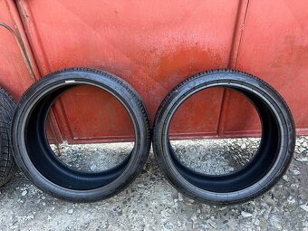 Prodám gumy 235/35/19 - 3