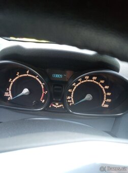 Ford Fiesta 1.2516v 60kw rok 2015 Trend/auto na dily - 3