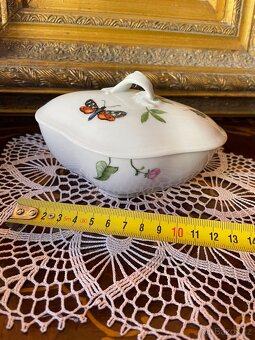 Porcelánová dóza - 3