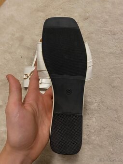 Bílé Dámské Pantofle - 3