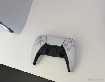 PlayStation 5 Pro - 3