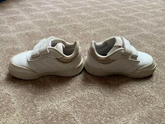 Tenisky zn. Adidas vel. 22 - 3