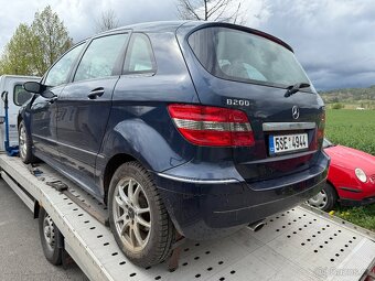 Mercedes-Benz B200 - 3
