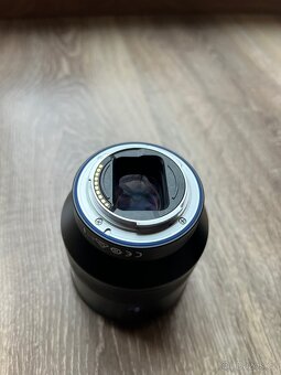 Objektiv Zeiss Batis 85 mm f/1,8 pro Sony E - 3