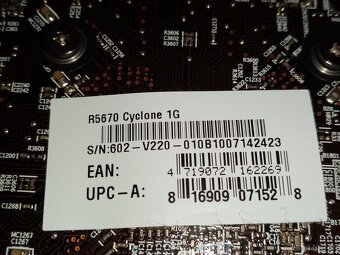 MSI R5670 CYCLONE, 1GB, DDR5, DVI-I/HDMI/DP - 3