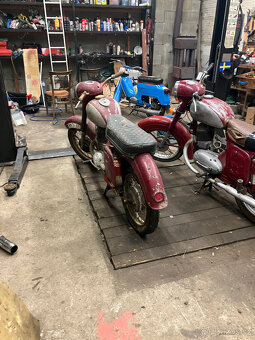 Jawa 250 - 3