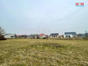 Prodej pozemku k bydlení, 1299 m², Hradčany - 3