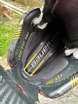 Brusle Bauer Supreme Mach - 3