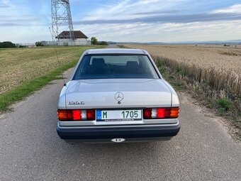 Mercedes-Benz 190 E - 3