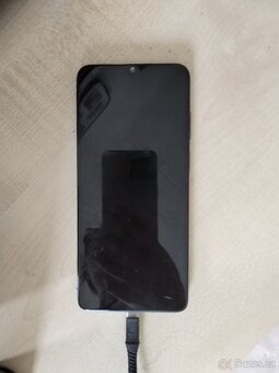 Prodám telefon Motorola e22 - 3