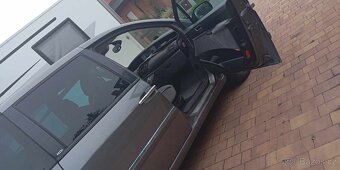 Peugeot 807 - 3
