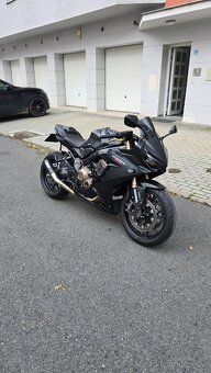 CBR 650R - 3