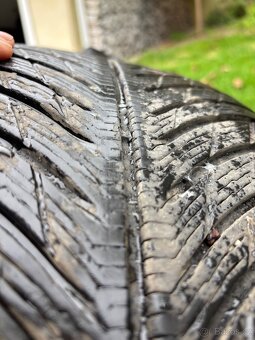 Zimní komplety / BMW X5 265/50 R19 - 3
