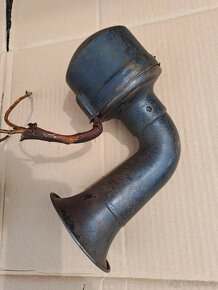 klaksony Bosch, Hella, světlo Bosch, víčko BMW 2002 - 3