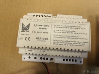 Díly domovního telefonu Alcad (dveřní jednotka, zdroj, zámek - 3