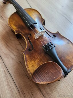 Staré housle - 3