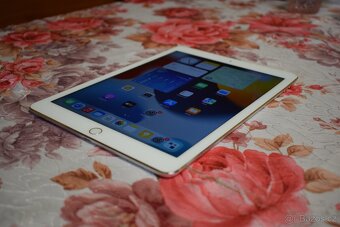 Apple iPad Air 2 (Wi-Fi Only)  - A1566, 16GB  (1) - 3